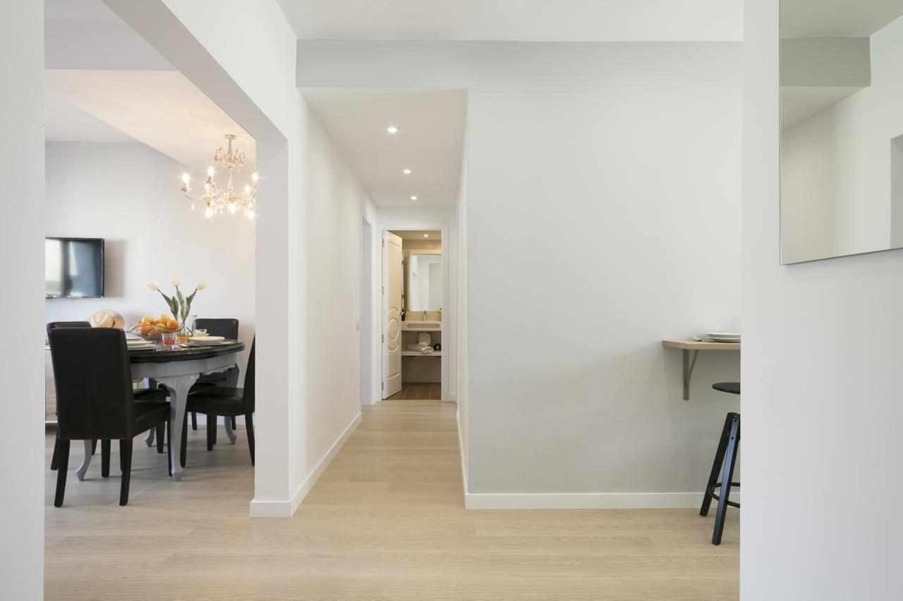 Apartment Leonor Barcelona Luaran gambar