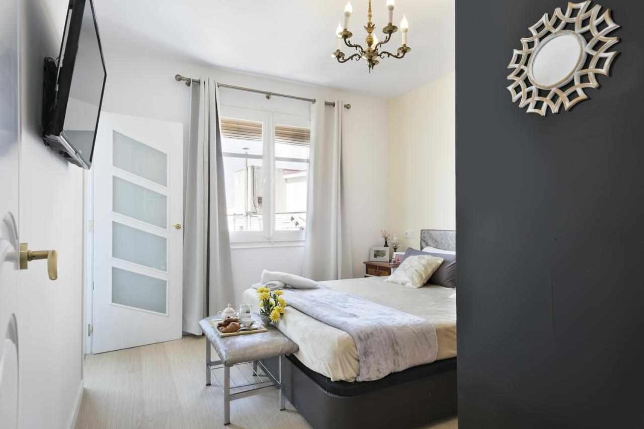 Apartment Leonor Barcelona Luaran gambar