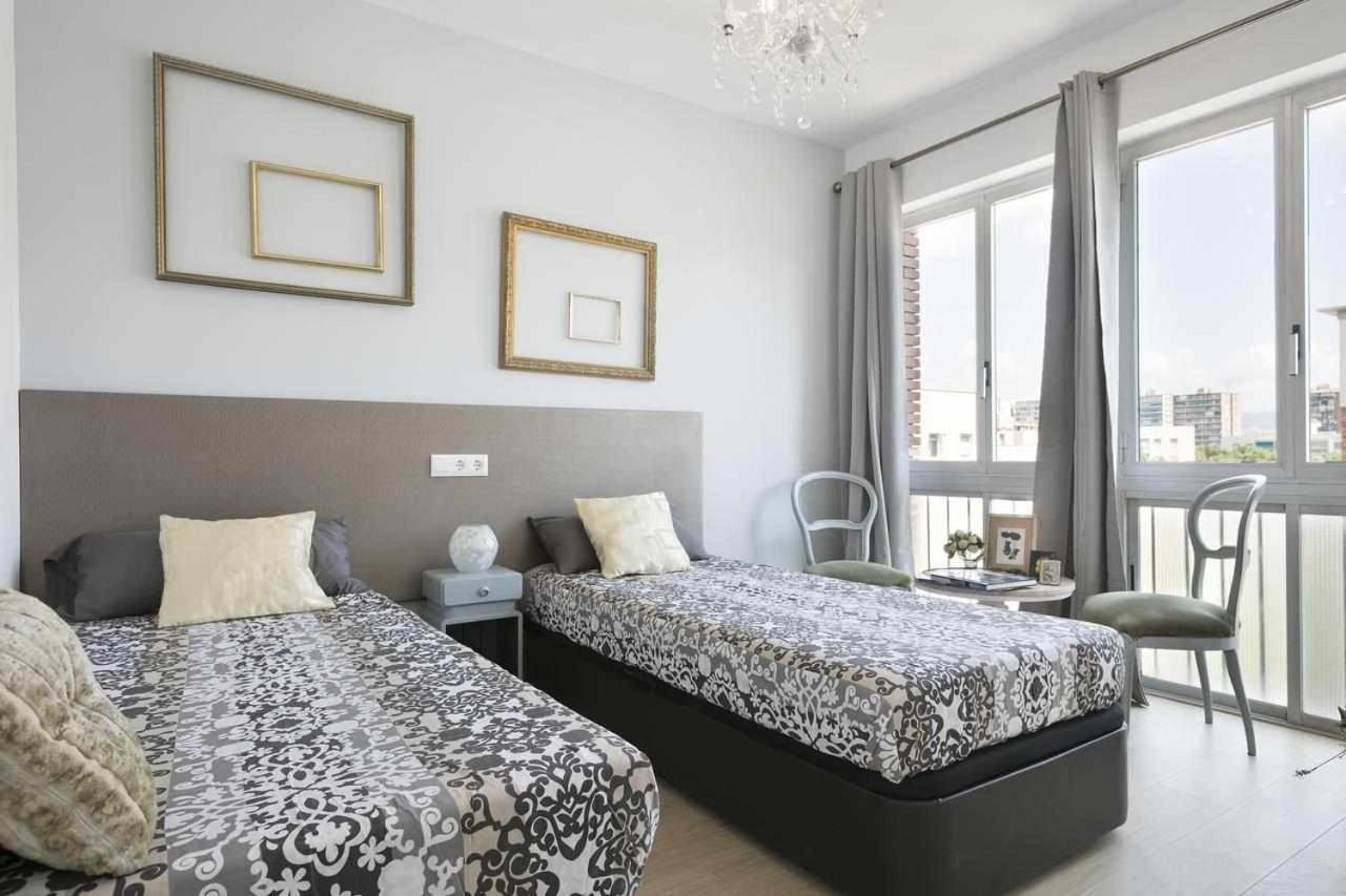 Apartment Leonor Barcelona Luaran gambar